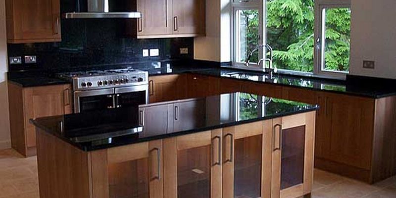 Granit, marmor eller kvartssten