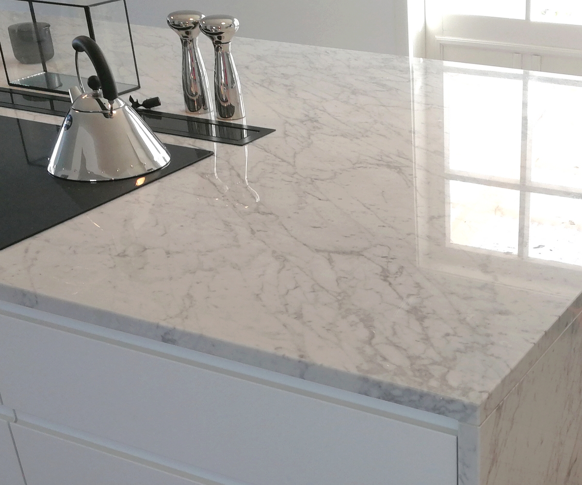 forræderi Rådne Ashley Furman Alle køkkenborde af Carrara-marmor - Granitop